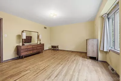 7008 Blackburn Avenue, Downers Grove, IL 60516 - Photo 18