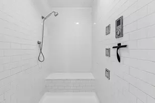 4447 N Magnolia Ave, Chicago, IL 60640 - Photo 18