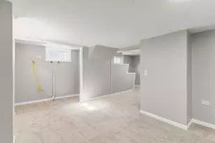 741 Hinman St, Aurora, IL 60505 - Photo 30