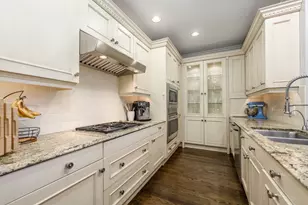 1414 N Wells St, Chicago, IL 60610 - Photo 14