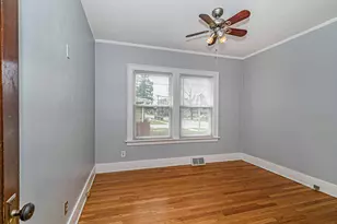 247 W Palatine Rd, Palatine, IL 60067 - Photo 4