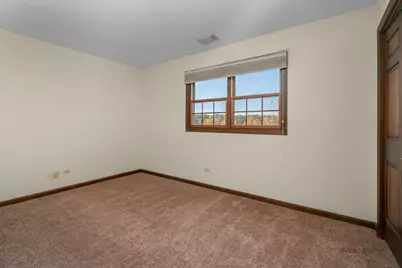 935 Sunrise Road, Green Oaks, IL 60048 - Photo 18