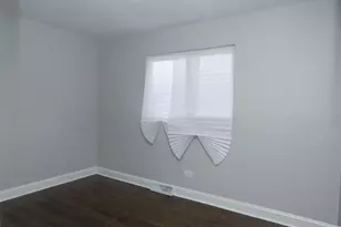 343 W 102nd Pl, Chicago, IL 60628 - Photo 6