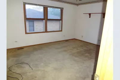 4193 Blackstone Avenue, Gurnee, IL 60031 - Photo 12