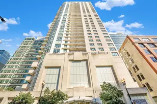 125 S Jefferson St, Chicago, IL 60661 - Photo 1