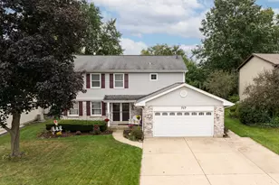 717 S Point Dr, Schaumburg, IL 60193 - Photo 28