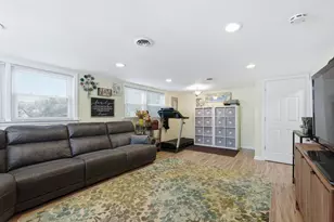 8662 N Ozark Ave, Niles, IL 60714 - Photo 18