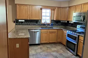 5942 Denbury Ln, Loves Park, IL 61111 - Photo 6