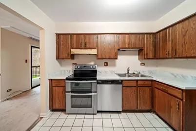 450 Raintree Court #2N, Glen Ellyn, IL 60137 - Photo 8