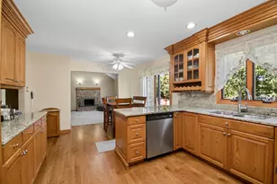 1163 Walter St, Lemont, IL 60439 - Photo 10