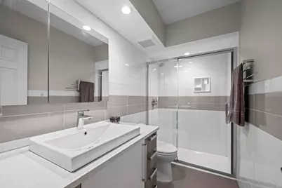 201 N Vail Avenue #701, Arlington Heights, IL 60004 - Photo 18