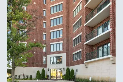 201 N Vail Avenue #701, Arlington Heights, IL 60004 - Photo 24