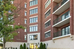 201 N Vail Ave, Arlington Heights, IL 60004 - Photo 24