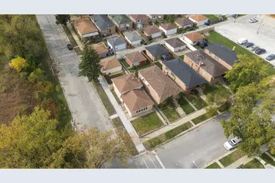 9356 S Oglesby Avenue, Chicago, IL 60617 - Photo 20