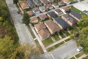 9356 S Oglesby Ave, Chicago, IL 60617 - Photo 20