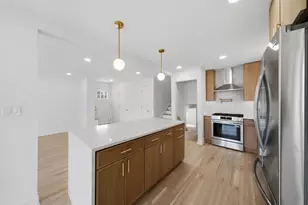 9356 S Oglesby Ave, Chicago, IL 60617 - Photo 4