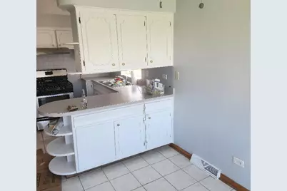 7810 Mayfield Avenue S #HOUSE, Burbank, IL 60459 - Photo 6