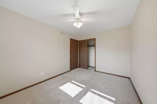 10S221 Suffield Dr, Downers Grove, IL 60516 - Photo 14