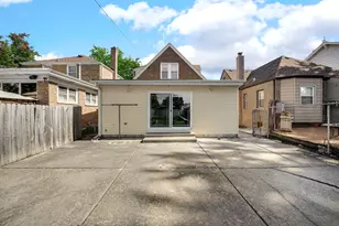 1830 N Neva Ave, Chicago, IL 60707 - Photo 2