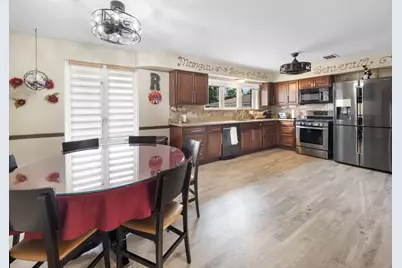 10050 Westmanor Drive, Franklin Park, IL 60131 - Photo 6