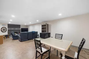 10050 WestManor Dr, Franklin Park, IL 60131 - Photo 16