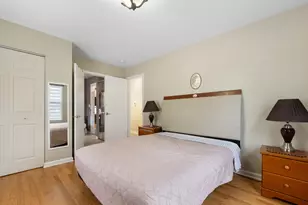10050 WestManor Dr, Franklin Park, IL 60131 - Photo 10