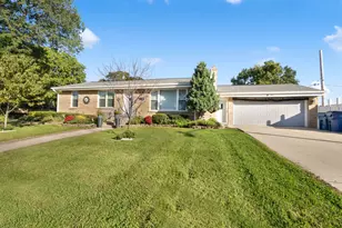10050 WestManor Dr, Franklin Park, IL 60131 - Photo 1