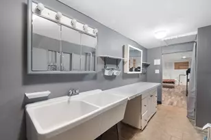 10050 WestManor Dr, Franklin Park, IL 60131 - Photo 22