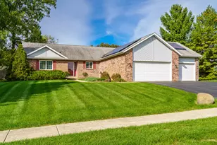 2129 Ivanelle Rd, Rockford, IL 61108 - Photo 2
