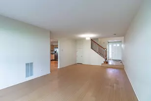 674 Portage Ct, Vernon Hills, IL 60061 - Photo 10