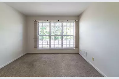674 Portage Court, Vernon Hills, IL 60061 - Photo 26