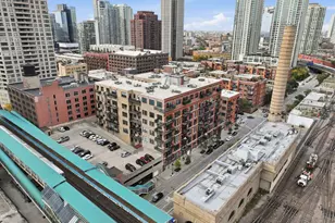 226 N Clinton St, Chicago, IL 60661 - Photo 30