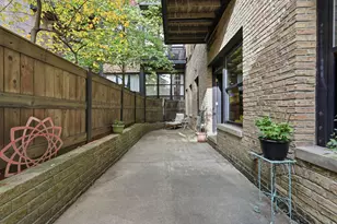 226 N Clinton St, Chicago, IL 60661 - Photo 20