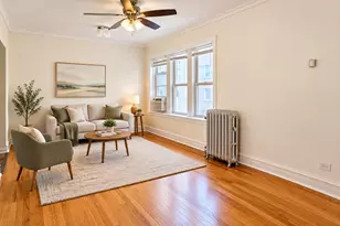 2480 N Lincoln Ave, Chicago, IL 60614 - Photo 4
