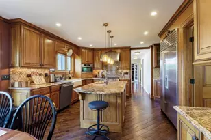 360 Ambria Dr, Mundelein, IL 60060 - Photo 16
