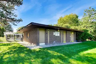 640 Perrie Dr, Elk Grove Village, IL 60007 - Photo 14