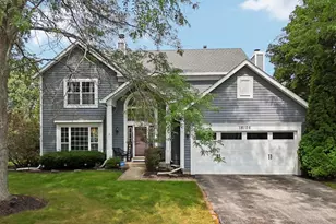 18106 W Hampshire Dr, Gurnee, IL 60031 - Photo 2