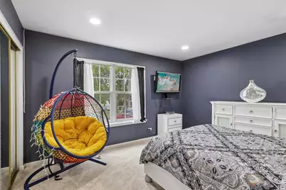 18106 W Hampshire Drive, Gurnee, IL 60031 - Photo 26