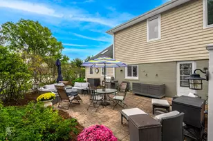 393 S Hawthorne Ave, Elmhurst, IL 60126 - Photo 34
