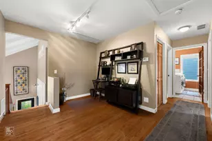 393 S Hawthorne Ave, Elmhurst, IL 60126 - Photo 30