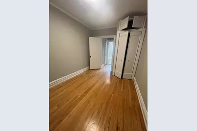 5852 W Higgins Avenue #1B, Chicago, IL 60630 - Photo 6