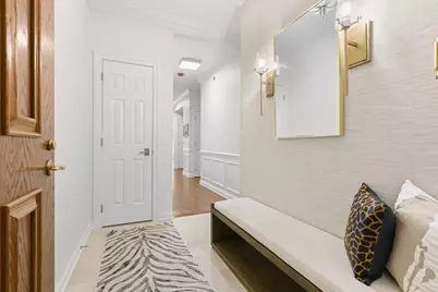 21 E Huron Street #2102, Chicago, IL 60611 - Photo 2