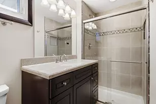 770 S Stuart Ave, Elmhurst, IL 60126 - Photo 12
