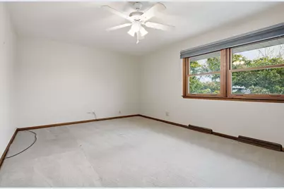 770 S Stuart Avenue, Elmhurst, IL 60126 - Photo 10