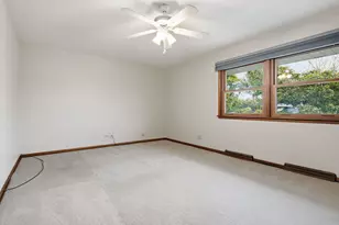 770 S Stuart Ave, Elmhurst, IL 60126 - Photo 10