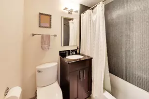 2930 N Sheridan Rd, Chicago, IL 60657 - Photo 18