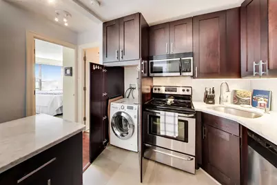 2930 N Sheridan Road #1205, Chicago, IL 60657 - Photo 12