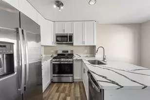 34298 Barberry Rd, Round Lake, IL 60073 - Photo 6