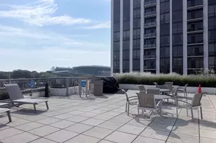 1235 S Prairie Ave, Chicago, IL 60605 - Photo 24
