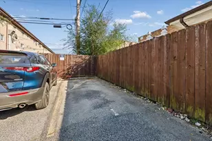 6415 N Damen Ave, Chicago, IL 60645 - Photo 26